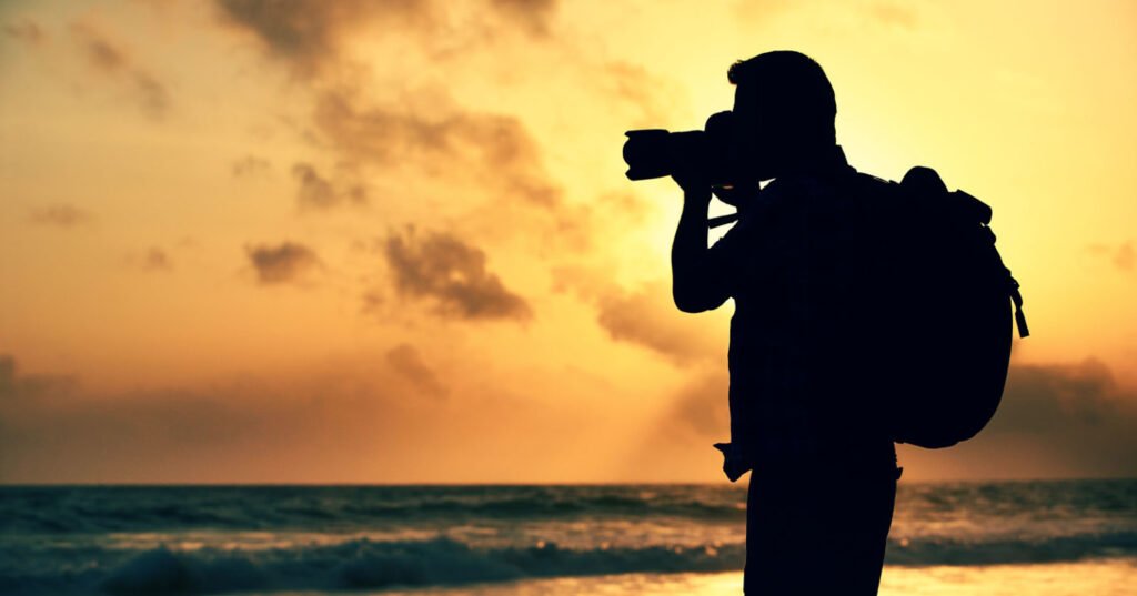 Focus and Flash: Why Photographers Are Struggling to Book Clients in 2024