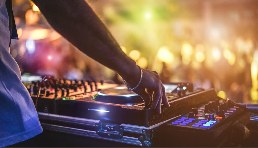 Navigating the Beat: Why Many DJs Are Facing Challenges in Booking Clients in 2024?